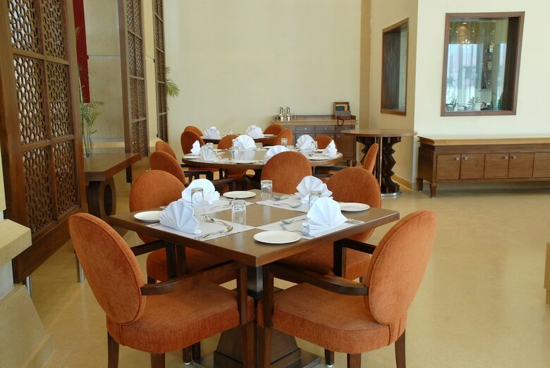 Hotel Cambay Grand