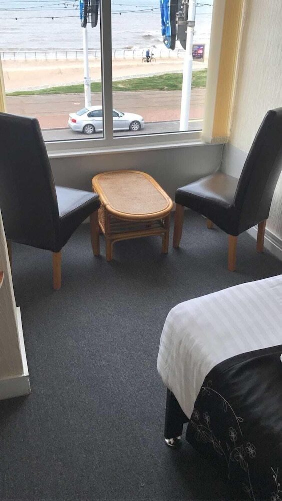 Hotel Coastal Roomz