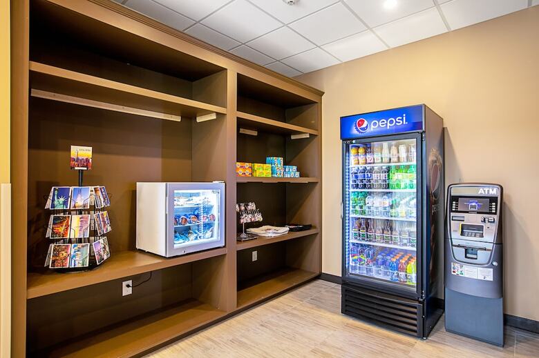 Hotel Comfort Suites Fishkill Near Interstate 84