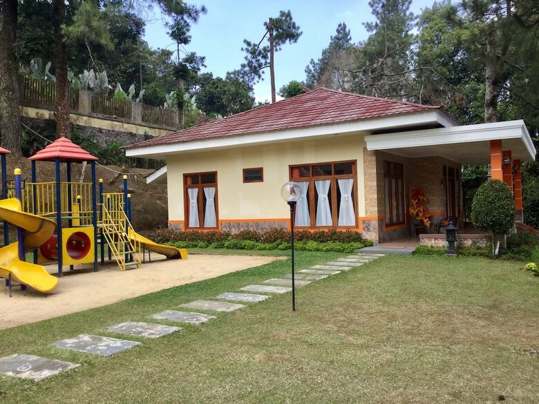 Hotel Arra Lembah Pinus