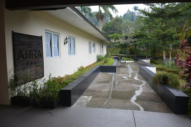 Hotel Arra Lembah Pinus