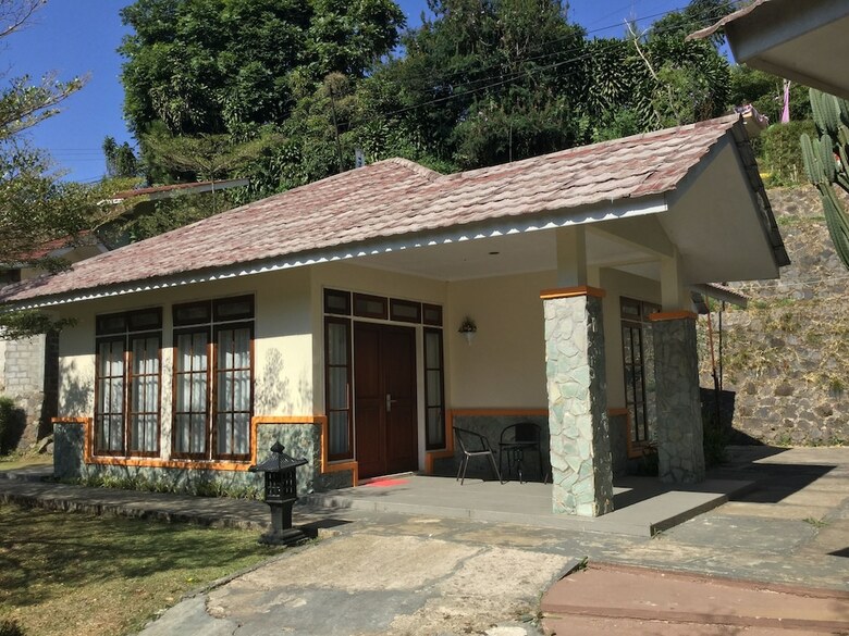 Hotel Arra Lembah Pinus