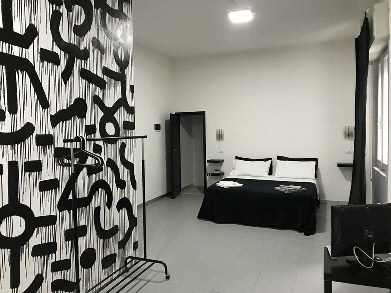 Stupido Hotel