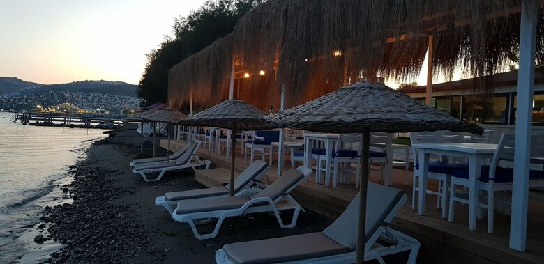 Tasev Apart Hotel