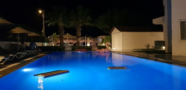 Tasev Apart Hotel