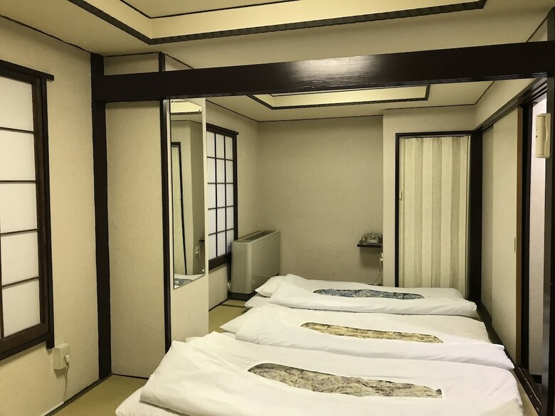 Hotel Kinuya Honkan