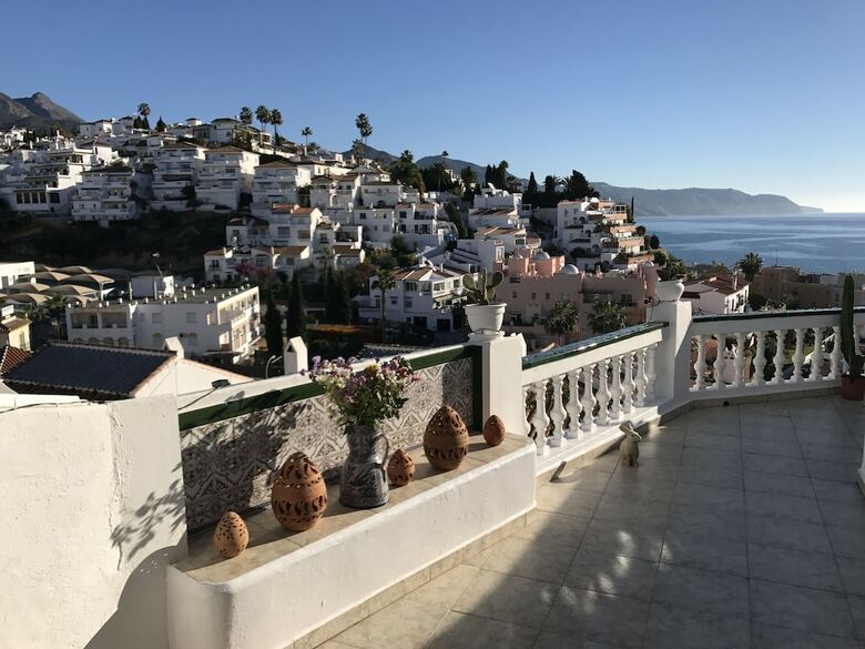 Apartamentos Casa Alamar Burriana Playa Nerja Canovas