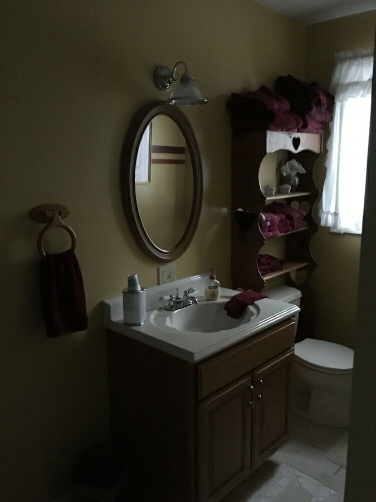 Grabers Green Gables B&B