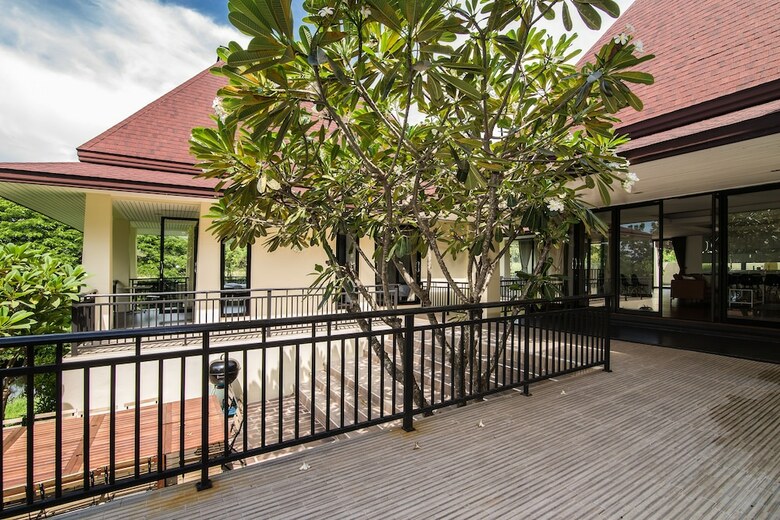 Bali Style Villa On Palm Hills Ph 202
