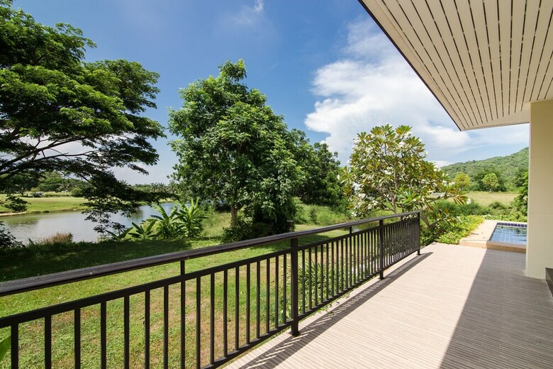 Bali Style Villa On Palm Hills Ph 202