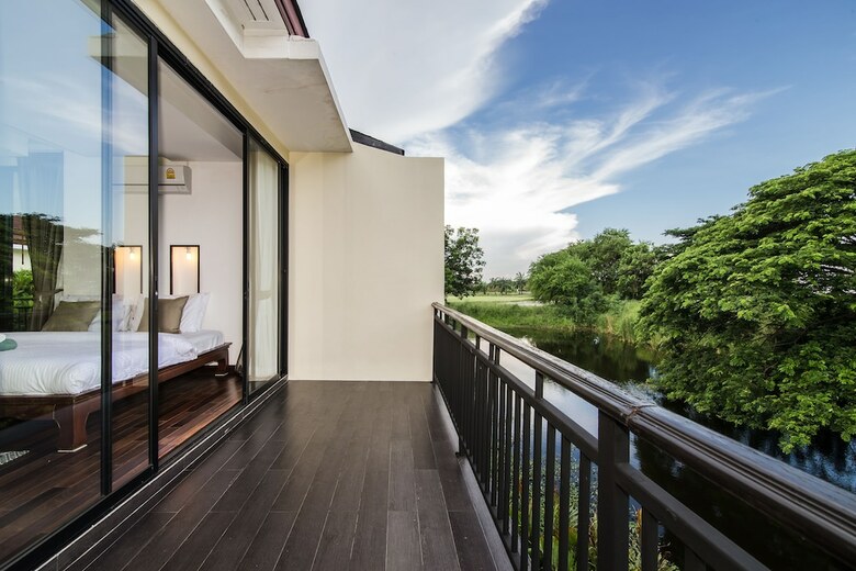 Bali Style Villa On Palm Hills Ph 202