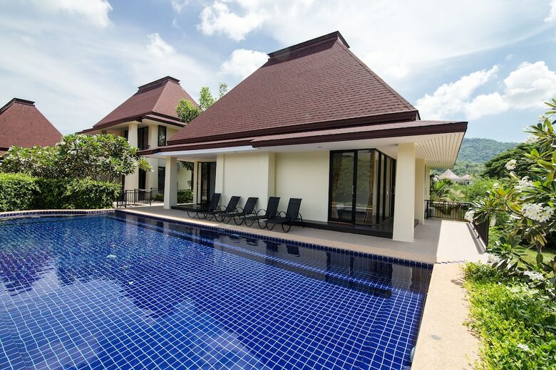 Bali Style Villa On Palm Hills Ph 202