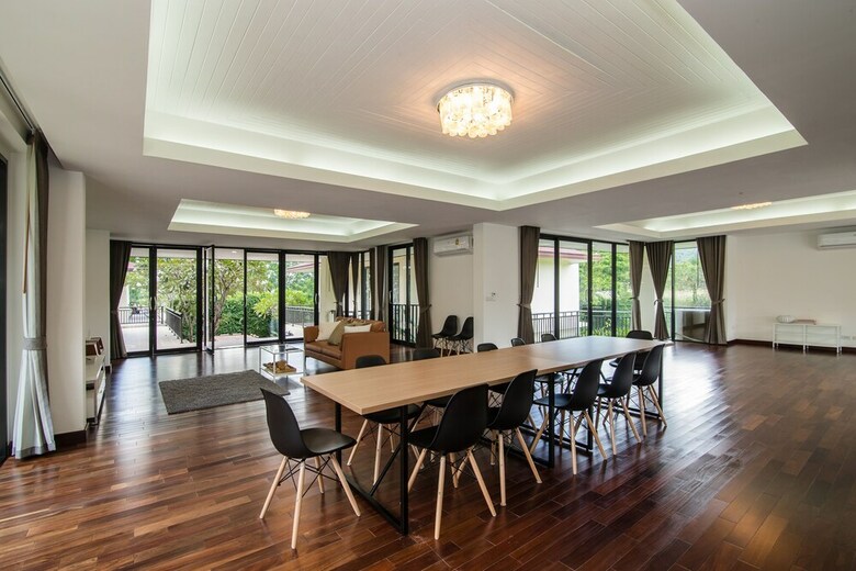 Bali Style Villa On Palm Hills Ph 202