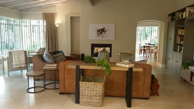 Hotel Amberhall Guesthouse