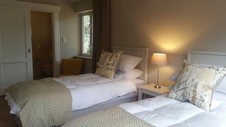 Hotel Amberhall Guesthouse