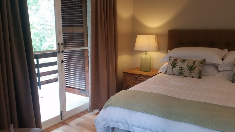 Hotel Amberhall Guesthouse