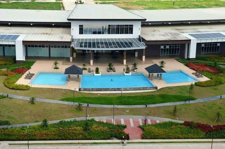 Cozy Staycation Tagaytay Wind Residences