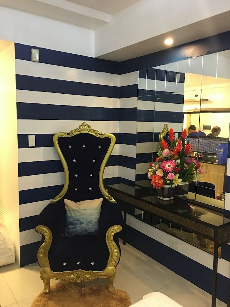 Cozy Staycation Tagaytay Wind Residences