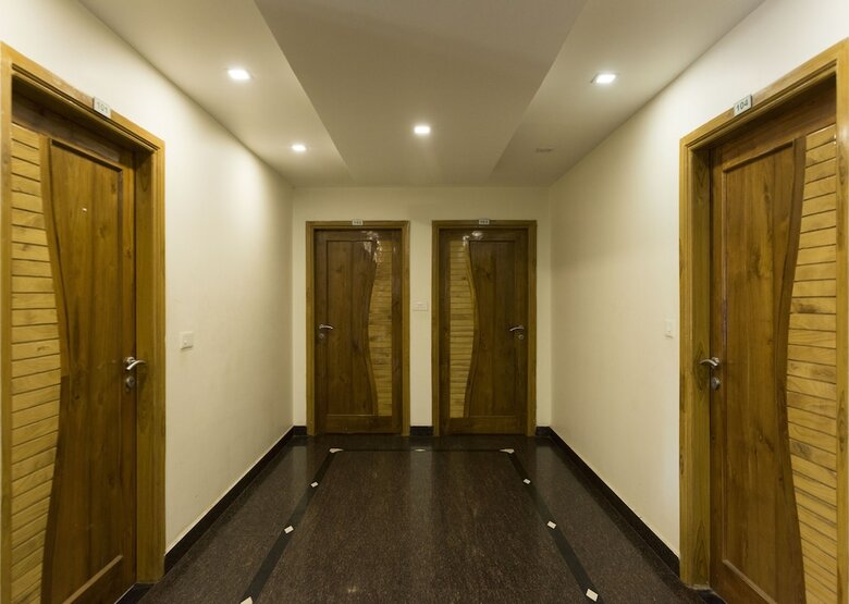 Hotel Mj Residency