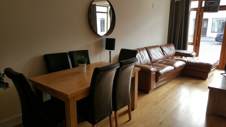 Aparthotel Mulranny Suites