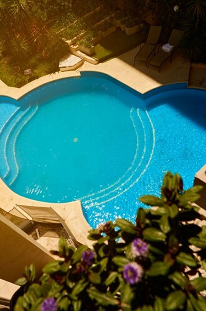 Hotel Grand Brizo Comahue