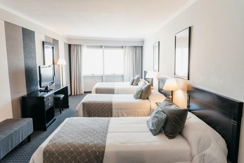 Hotel Plaza Real Suites