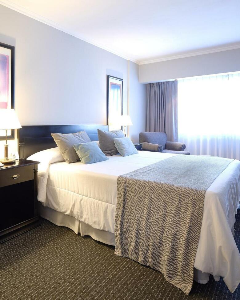 Hotel Plaza Real Suites