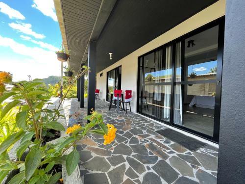 Hostal Pousada Serra & Jardim