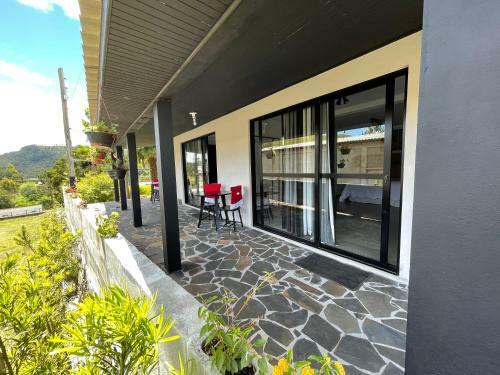 Hostal Pousada Serra & Jardim