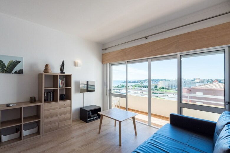 Sunny Apartment In Praia Da Rocha