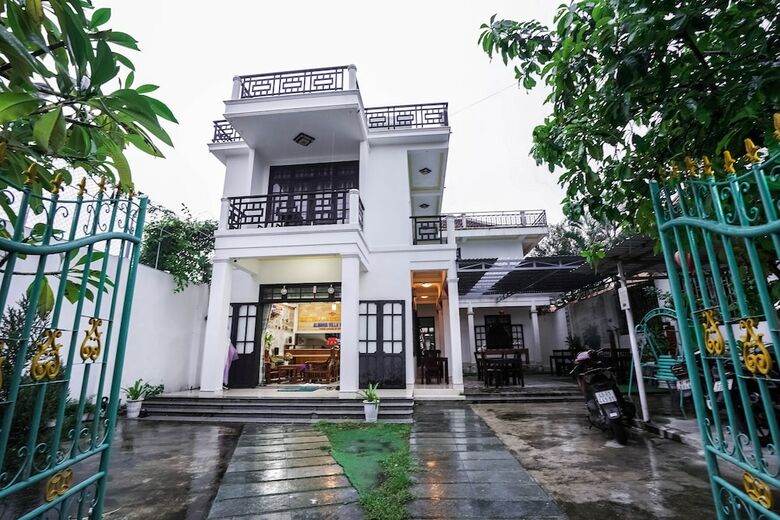 Hotel Almond Villa Hoi An