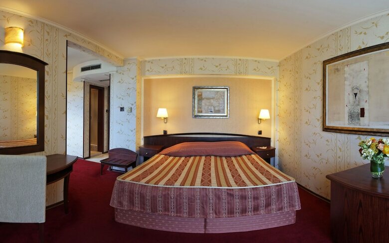 Hotel Capitol