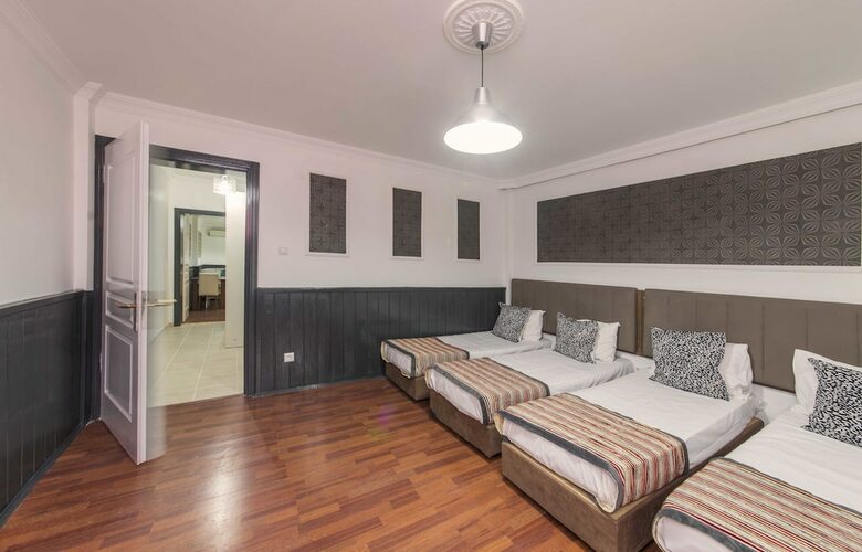 Hotel Um's Home