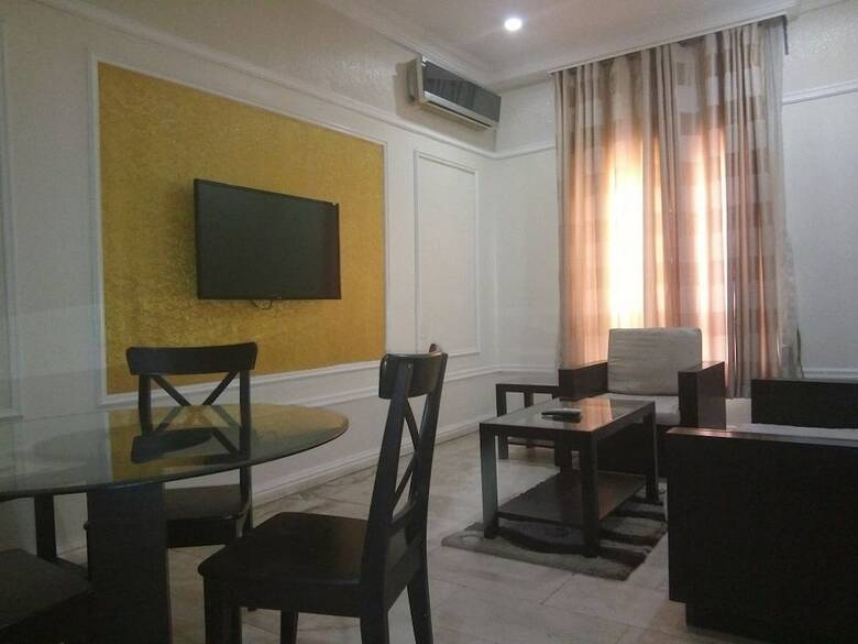 Margaretta Classic Suites And Hotel