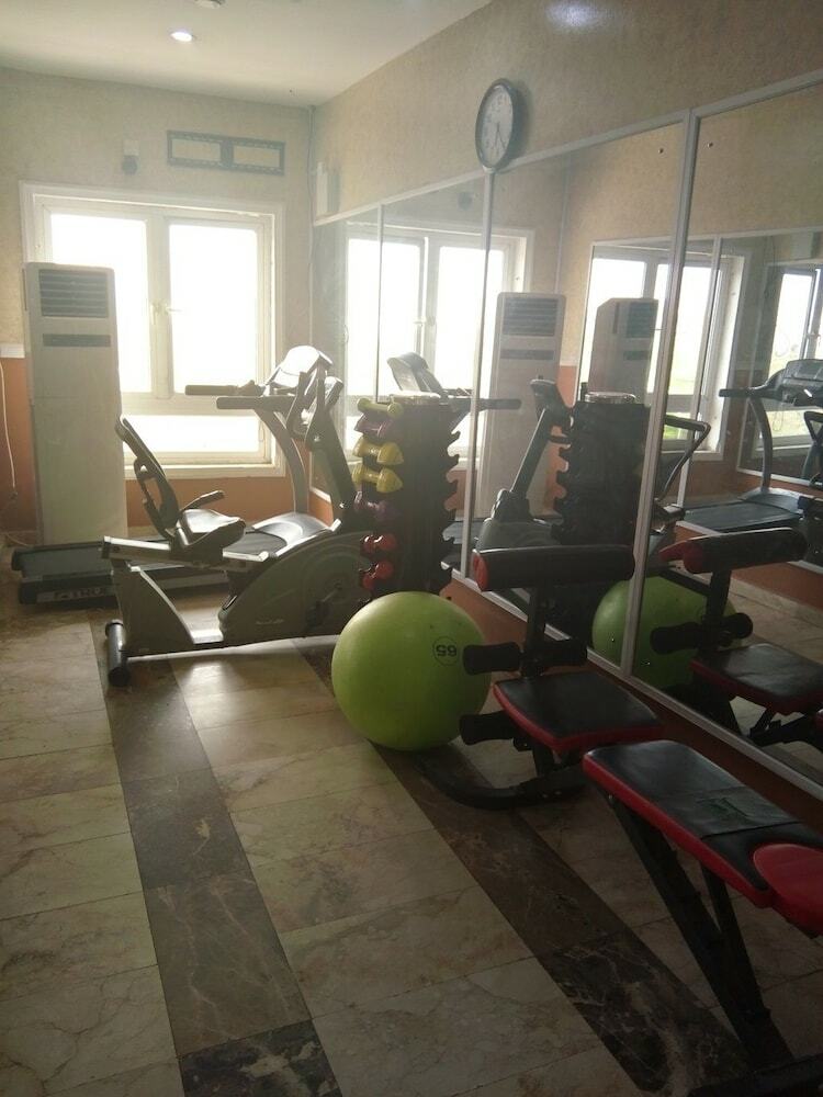 Margaretta Classic Suites And Hotel