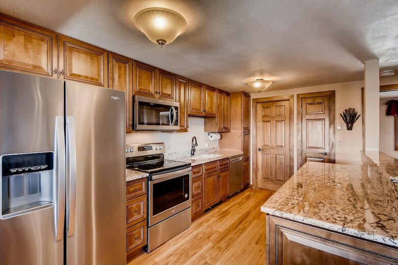 Gold Point #5c By Peak Property Management
