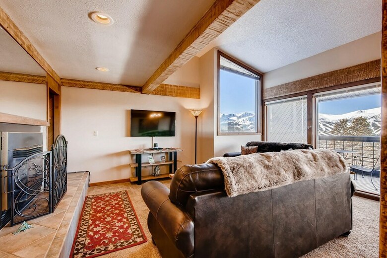 Gold Point #5c By Peak Property Management