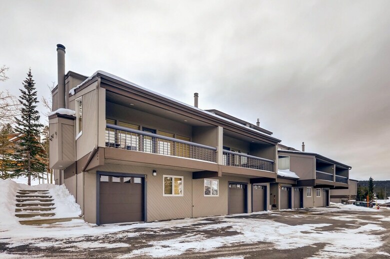 Gold Point #5c By Peak Property Management
