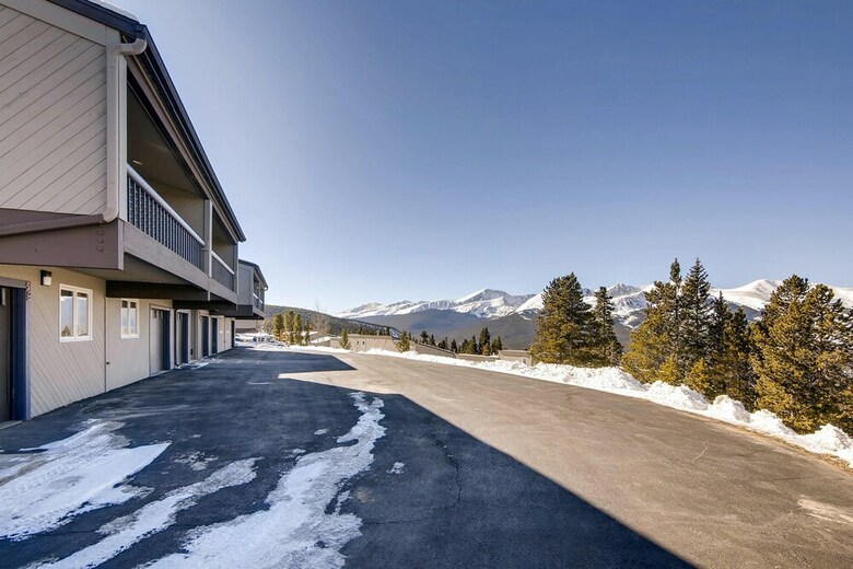 Gold Point #5c By Peak Property Management