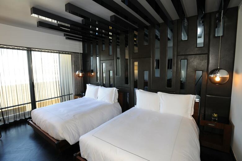 Hotel Sixty Beverly Hills