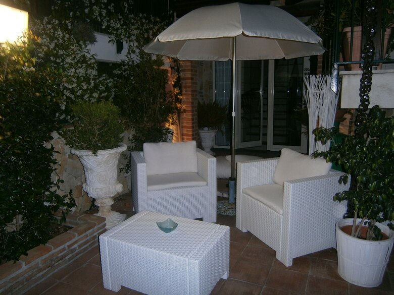 B&B Euthalia