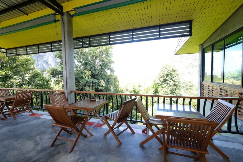 Hotel Barefeet Heaven Hill Naturist Resort