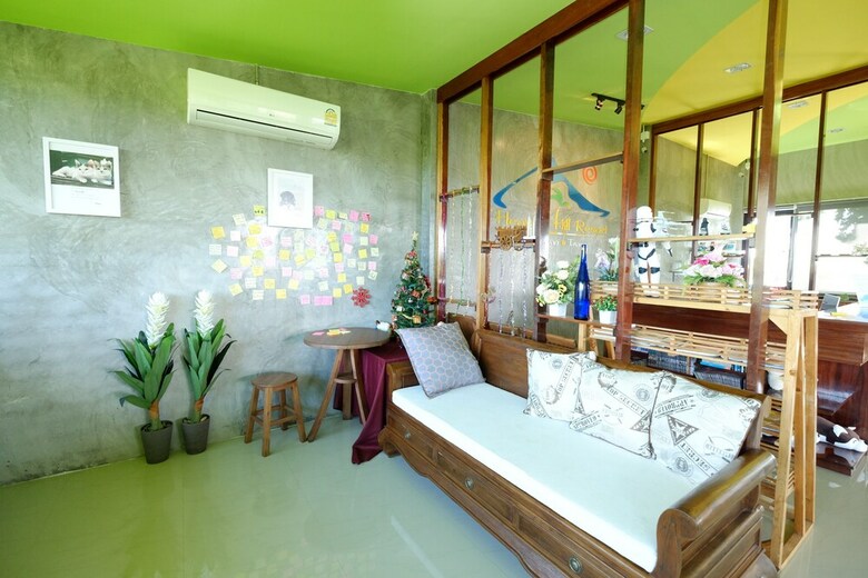 Hotel Barefeet Heaven Hill Naturist Resort