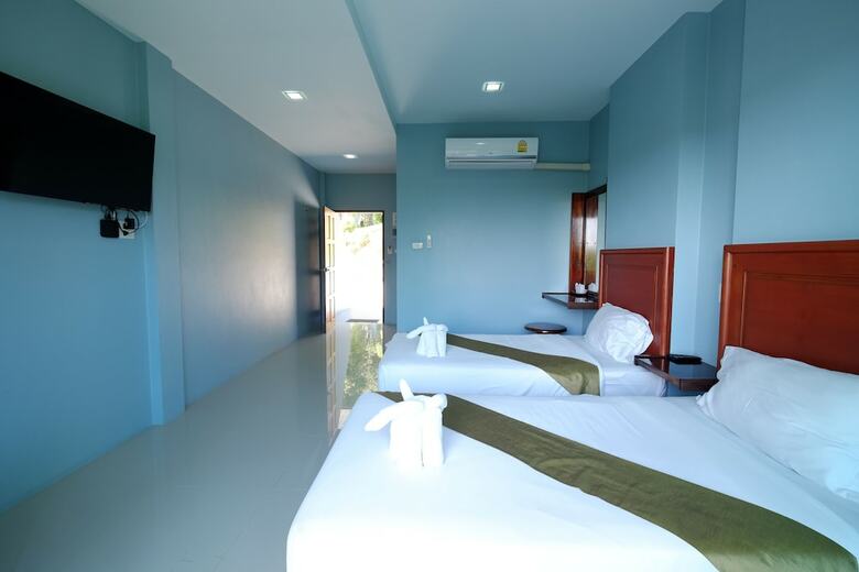 Hotel Barefeet Heaven Hill Naturist Resort