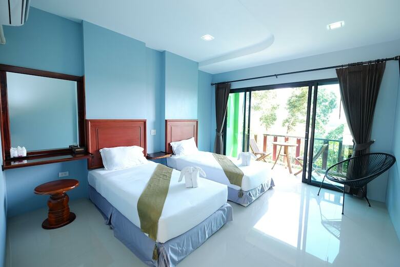 Hotel Barefeet Heaven Hill Naturist Resort