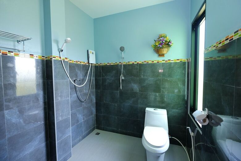 Hotel Barefeet Heaven Hill Naturist Resort