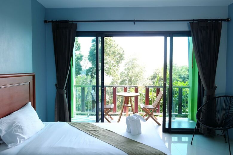 Hotel Barefeet Heaven Hill Naturist Resort