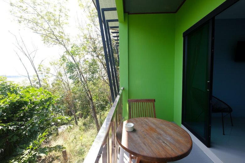 Hotel Barefeet Heaven Hill Naturist Resort