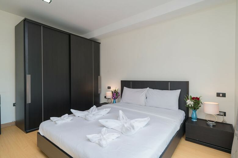 Goldstone Residency Patong , Phuket