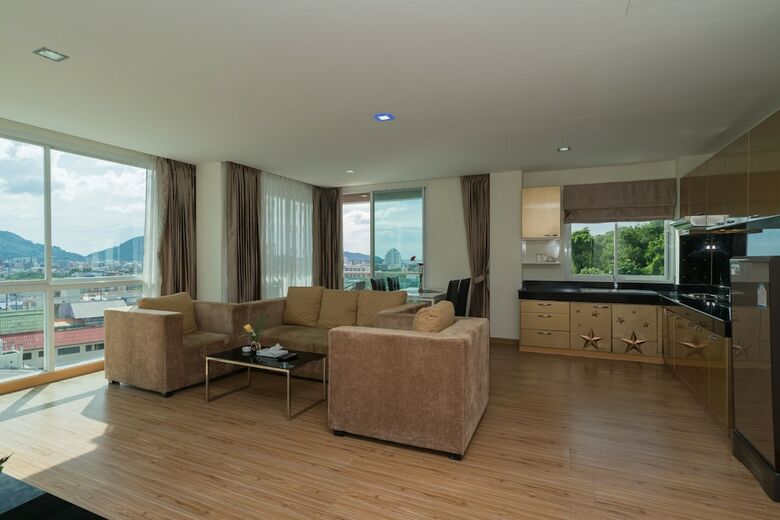 Goldstone Residency Patong , Phuket